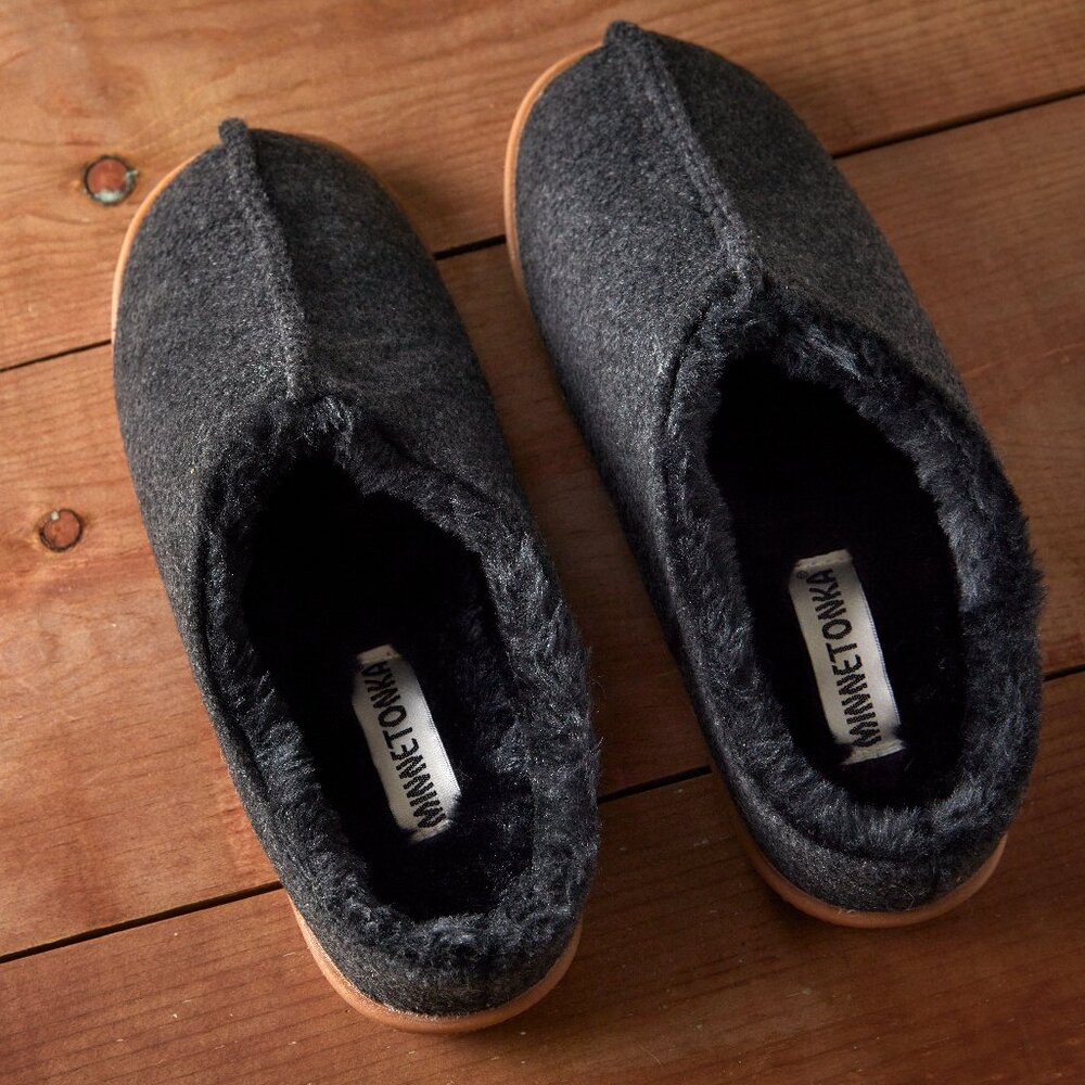 Grey Minnetonka Clog Slippers {Fur Lined} New In Box COZY!